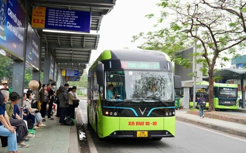 Thêm 53 xe buýt điện hoạt động, Hà Nội tiến gần hơn mục tiêu giao thông xanh