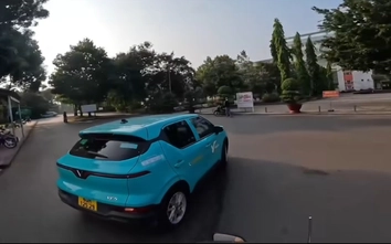 CSGT Đồng Nai mở đường đưa sản phụ đến bệnh viện "vượt cạn"