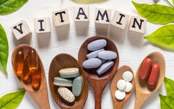 Gan "kêu cứu" vì thói quen uống quá nhiều thuốc bổ