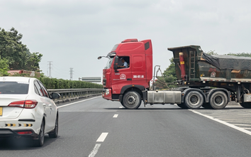 Quay đầu xe trên cao tốc, tài xế bị phạt 35 triệu đồng