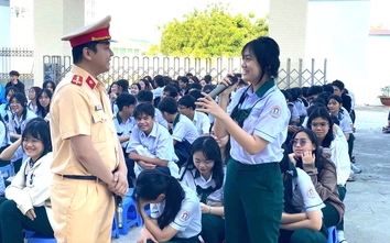 Đa dạng hình thức tuyên truyền, nâng cao ý thức giao thông cho học sinh Khánh Hoà