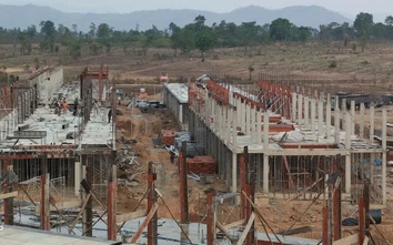 Giải bài toán thiếu nhân lực thi công dự án 7 trường liên cấp biên giới ở Gia Lai