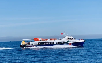 Hơn 4.000 hành khách đặt vé qua mạng đi đảo Lý Sơn trong dịp lễ 30/4