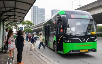 Hà Nội điều phối vận tải quy mô lớn, miễn phí toàn mạng lưới công cộng dịp nghỉ lễ