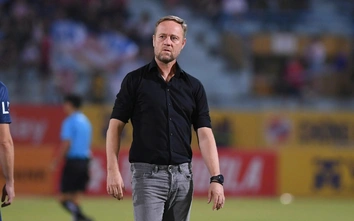 CLB Công an Hà Nội gia hạn hợp đồng với HLV Polking