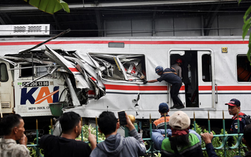 Tai nạn tàu ở Indonesia: Số người thiệt mạng tăng cao, Tổng thống ra chỉ đạo quan trọng