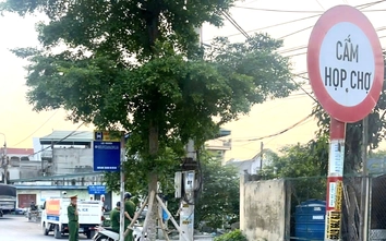 Giải tỏa vi phạm hành lang an toàn giao thông ở Ninh Bình