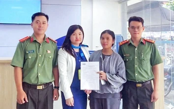 Lâm Đồng: Trả lại gần 500 triệu đồng do người lạ chuyển nhầm vào tài khoản