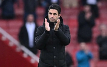 Mất liên tiếp hai danh hiệu, HLV Arteta vẫn ra sức bảo vệ cầu thủ Arsenal