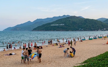 Đi bơi sau kỳ thi đánh giá năng lực, nam sinh lớp 12 mất tích trên biển Quy Nhơn