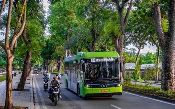 Người dân Hà Nội có thể nhận hỗ trợ 5 triệu đồng bằng vé giao thông công cộng