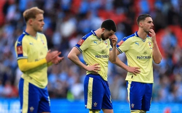 Southampton bị tước quyền đá chung kết thăng hạng vì lý do không tưởng