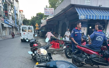 TP.HCM: Tài xế xe ôm tử vong trong chợ Bàu Cát
