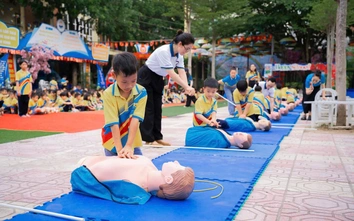 Phú Thọ đẩy mạnh dạy bơi, phòng chống đuối nước trẻ em