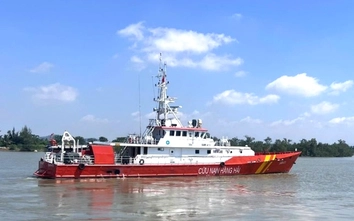 Cứu vớt 9 thuyền viên tàu cá gặp nạn trên vùng biển Hải Phòng, còn 2 người mất tích