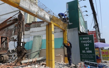 Giải phóng mặt bằng chậm, giá vật liệu tăng gây áp lực cho nhiều dự án giao thông