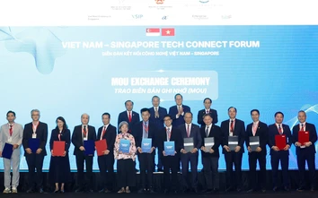 Vietnam Airlines tăng tốc số hóa thông qua loạt thỏa thuận chiến lược tại Singapore