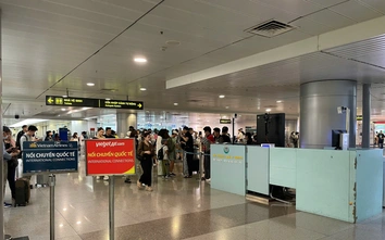 Tân Sơn Nhất chủ động siết chặt phòng dịch, bảo đảm an toàn hàng không