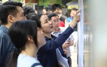 Hà Nội làm thủ tục thi lớp 10 công lập, có 615 thí sinh vắng mặt