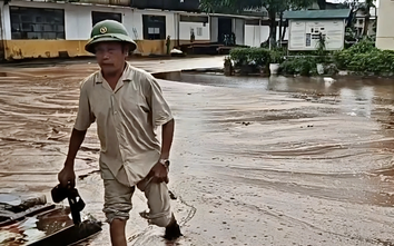 Nghệ An: Sét đánh trúng bể chứa, 2.000 tấn mật mía tràn ra lênh láng