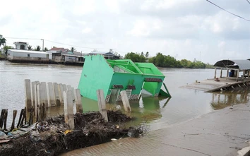 Sạt lở bờ sông gia tăng ở ĐBSCL, đe dọa hạ tầng và dân cư