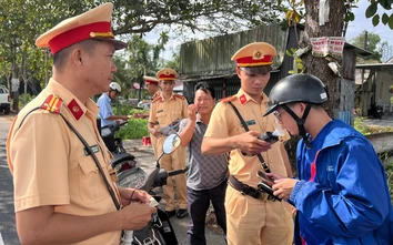 Tăng cường tuần tra, An Giang kéo giảm tai nạn giao thông