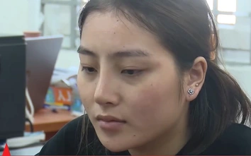Mẹ của bé gái 4 tuổi bị bạo hành tử vong: "Em không xứng đáng là mẹ của cháu"