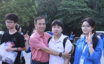 Hơn 16.000 thí sinh tranh suất vào lớp 10 trường chuyên tại Hà Nội