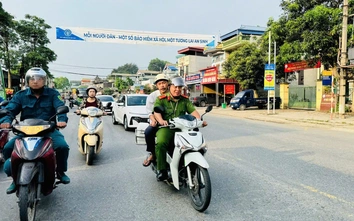 Thái Nguyên: Công an xã chở thí sinh về nhà lấy CCCD, kịp đến điểm thi đúng giờ