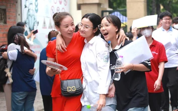 Thí sinh rạng rỡ trong ngày đầu tiên kỳ thi tốt nghiệp THPT 2026