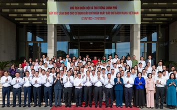 Chủ tịch Quốc hội và Thủ tướng gặp mặt lãnh đạo các cơ quan báo chí