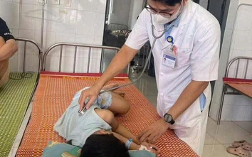 Đà Nẵng: 43 người nghi ngộ độc sau khi ăn bánh mì, trong đó có 22 học sinh