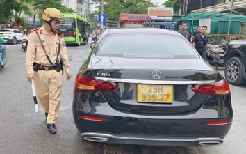 Hà Nội: Hơn 6.500 phương tiện dừng, đỗ sai quy định bị xử phạt trong một tháng