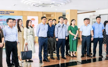 Đồng hành cùng doanh nghiệp đóng tàu trong xây dựng và hoàn thiện pháp luật về hàng hải