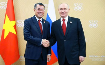 Thủ tướng Chính phủ Lê Minh Hưng hội kiến Tổng thống Nga Vladimir Putin