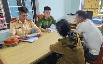 Quảng Trị: Xử lý người phụ nữ chặn đầu ô tô rồi nằm ngang đường gây cản trở giao thông