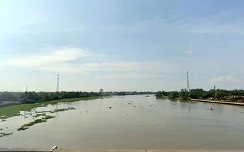 Hạn chế lưu thông trên sông Vàm Cỏ Đông hơn một năm để thi công cầu Bến Lức