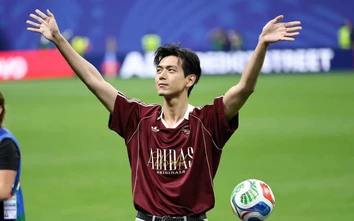 Diễn viên Lý Hiện là nghệ sĩ Trung Quốc đầu tiên xuất hiện tại World Cup