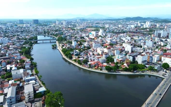 Ngắm toàn cảnh tuyến đường đi bộ uốn lượn ven sông Như Ý ở Huế