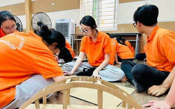 Vì sao ngày càng nhiều phụ huynh chủ động chọn trường tư?