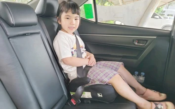 Từ 15/8, ô tô chở trẻ em không có ghế an toàn, tài xế bị xử phạt thế nào?