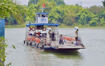 Người dân ven sông Đồng Nai chờ ngày thay những chuyến phà Bà Miêu bằng cầu Tân Hiền