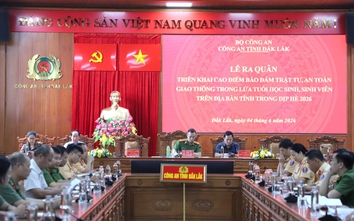 Công an Đắk Lắk ra quân cao điểm bảo đảm an toàn giao thông cho học sinh dịp hè 2026