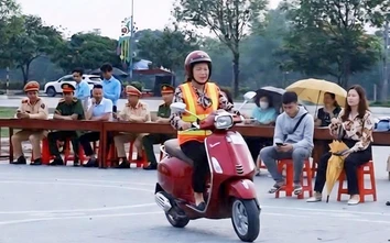 Ninh Bình: Tuyên truyền luật giao thông và đào tạo lái xe an toàn cho 200 người dân