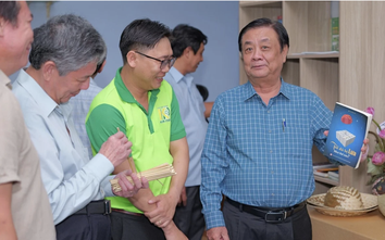 Người làm báo - người đi nhặt những hạt giống của xã hội