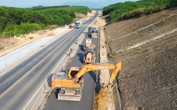 Mặt bằng chậm, vật liệu thiếu đẩy lùi tiến độ 5 dự án giao thông lớn
