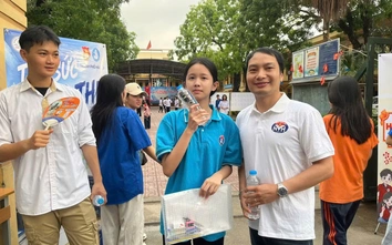 Hà Nội chỉ có hai trường THPT công lập hạ điểm chuẩn lớp 10