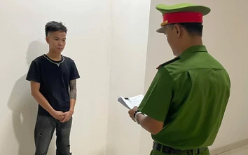 Đà Nẵng: Bị chặn đầu xe, nam thanh niên rút dao đâm 2 người nguy kịch