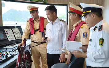 Quảng Ninh đồng bộ giải pháp đảm bảo an toàn du lịch trên vịnh Hạ Long