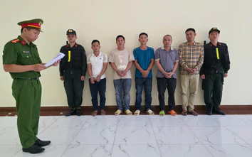 TP.HCM: Triệt phá đường dây đổ trái phép gần 800 tấn chất thải xây dựng